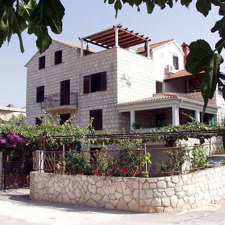 Villa Sofija Supetar Exterior photo